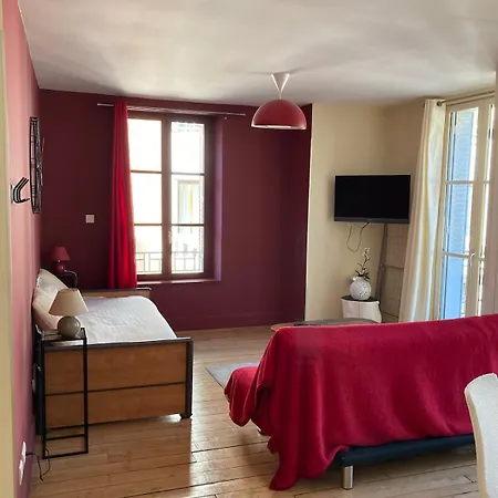 Lumineux Avec Balcon דירה